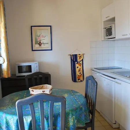 Apartmán 4 Pers, 1 Chambre, Loggia Vue Piscine, Parking, A 50m De La Mer -ref Jaca411 *