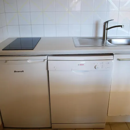 4 Pers, 1 Chambre, Loggia Vue Piscine, Parking, A 50m De La Mer -ref Jaca411 Apartmán